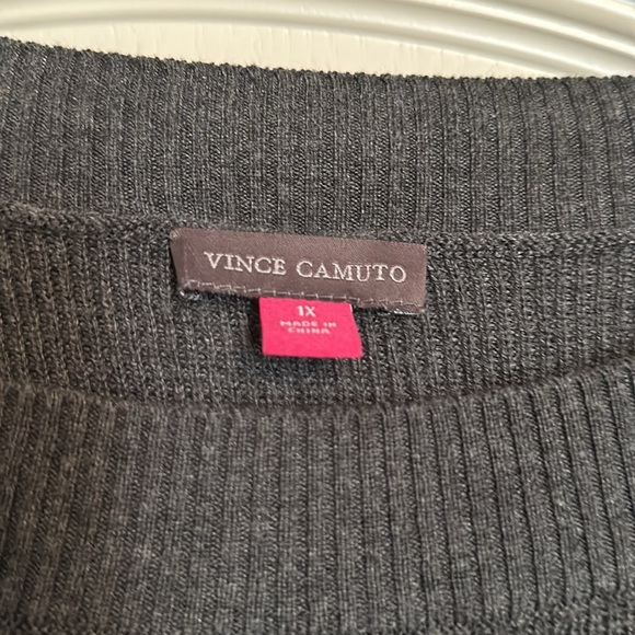 Vince Camuto Button Shoulder Colorblock Sweater in Dark Willow *1X* - Picture 2 of 4